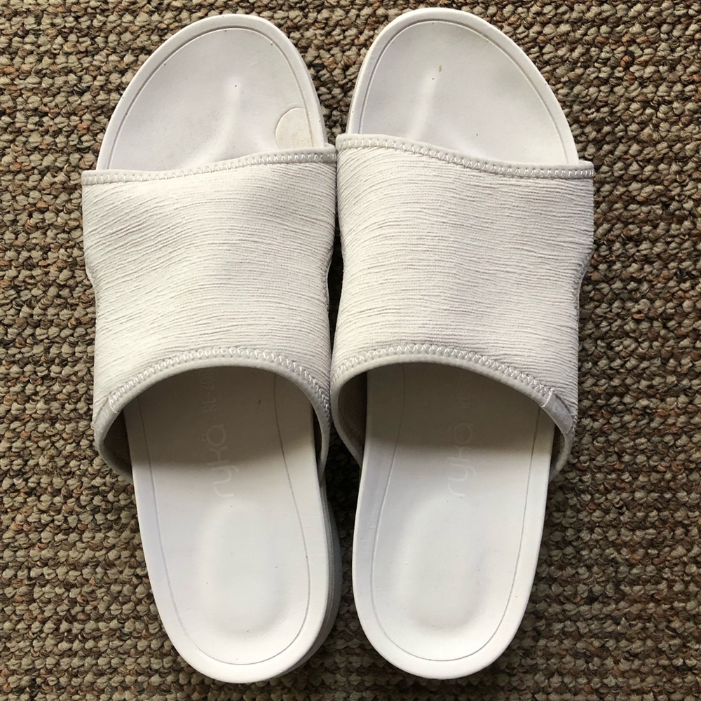 Casual comfort slide sandal by Ryka
